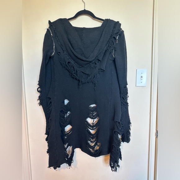 La Haine Inside Us Cardigan - Picture 2 of 4